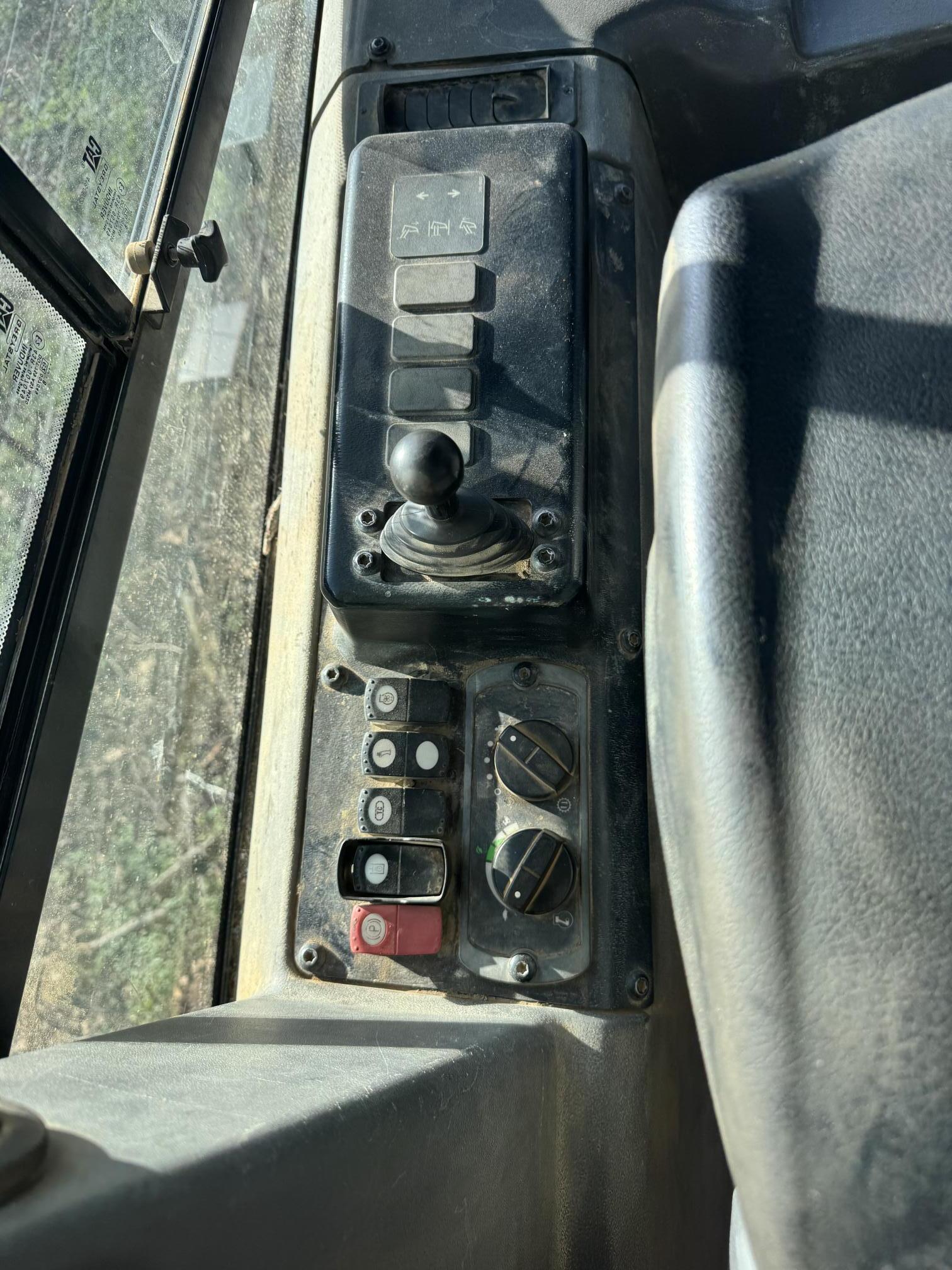 2019 CATERPILLAR D6K2 XL - Image 34